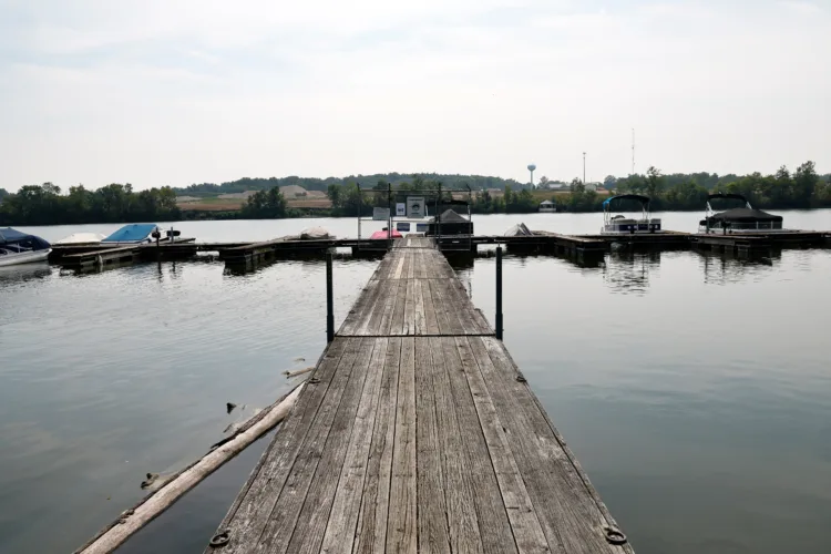 Five dead in attempt to save a struggling swimmer in an Ohio river